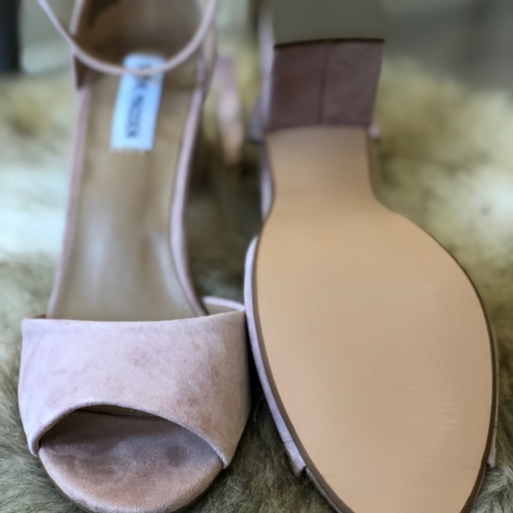 BRAND NEW Steve Madden Block Heel